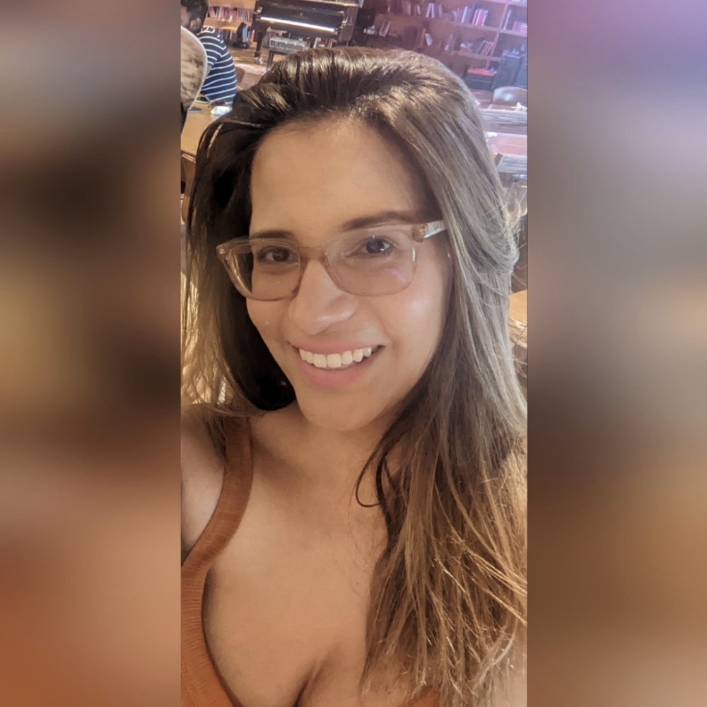 Meet your Posher, Monica